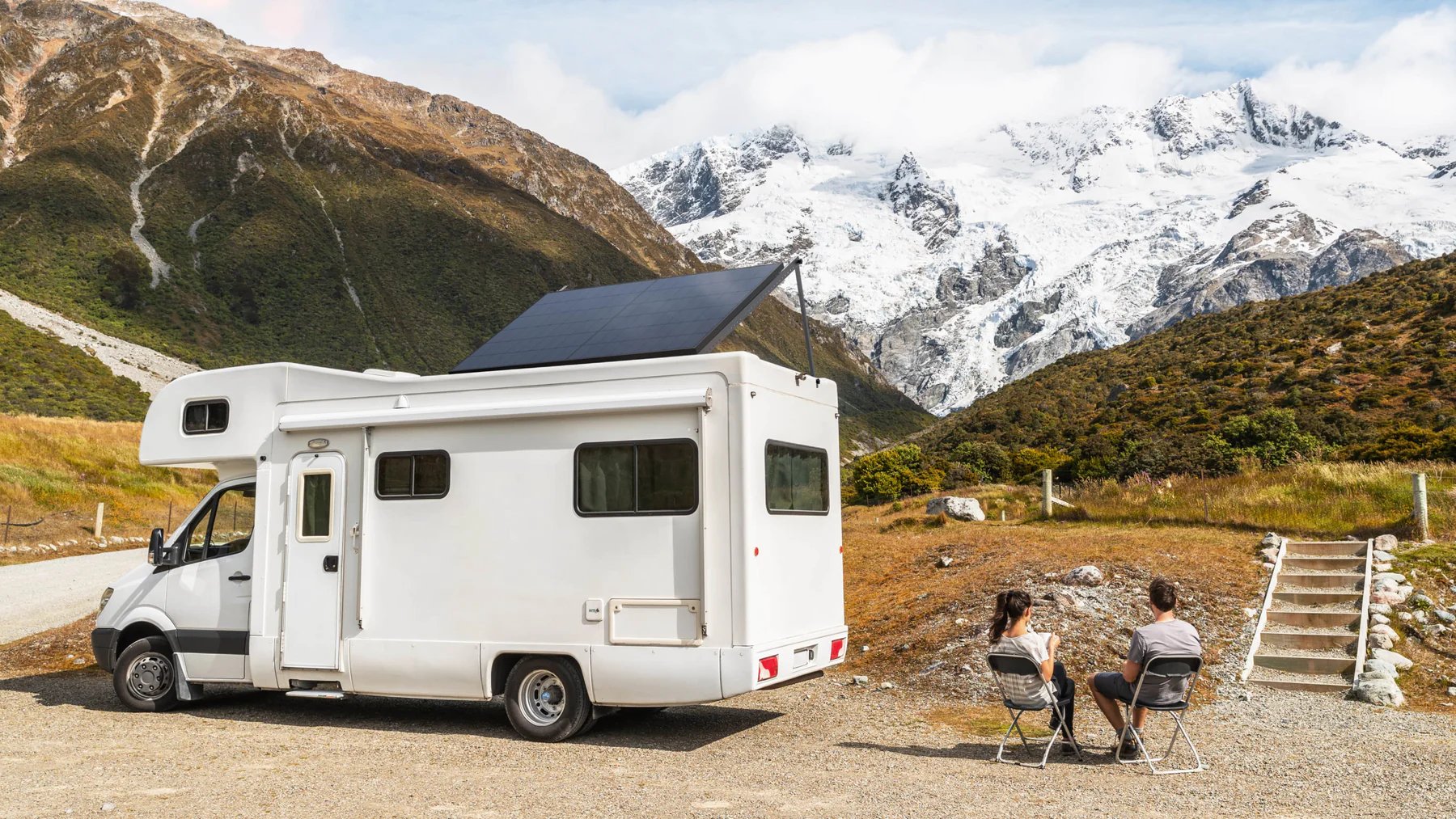 Panneau solaire Ecoflow rigide sur toit camping car